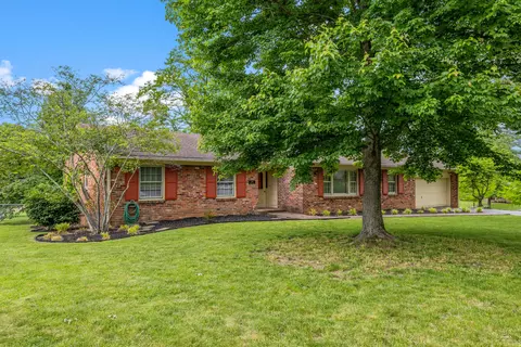 3540 Cornwall Dr, Lexington, KY 40503