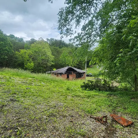 120 Winston Rd, Irvine, KY 40336 photo 5