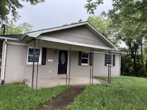 100 Ridgeway Dr, Lancaster, KY 40444