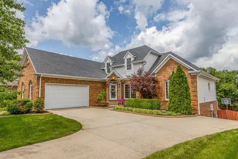 209 Juniper Dr, Nicholasville, KY 40356