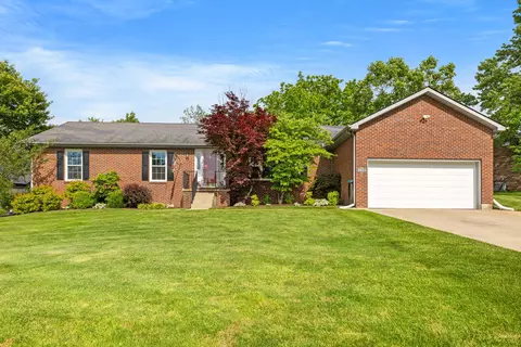 1021 Fairway Dr, Georgetown, KY 40324