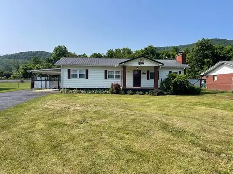 600 S 38th St, Middlesboro, KY 40965