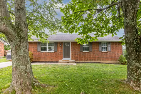 200 Gardner Ln, Mount Sterling, KY 40353