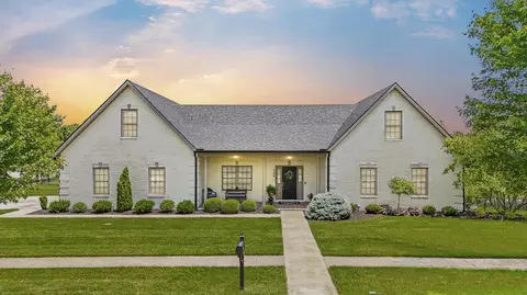 594 Earlymeade Dr, Winchester, KY 40391