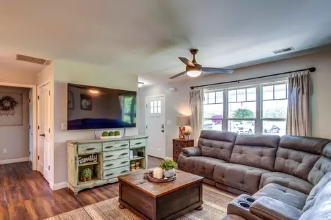 475 Flint Rd, Waco, KY 40385 photo 7