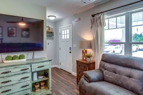 475 Flint Rd, Waco, KY 40385 photo 6