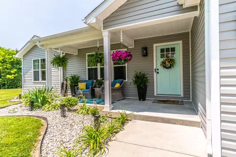 475 Flint Rd, Waco, KY 40385 photo 3