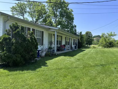 3590-3592 191 Highway 191, Campton, KY 41301 photo 2