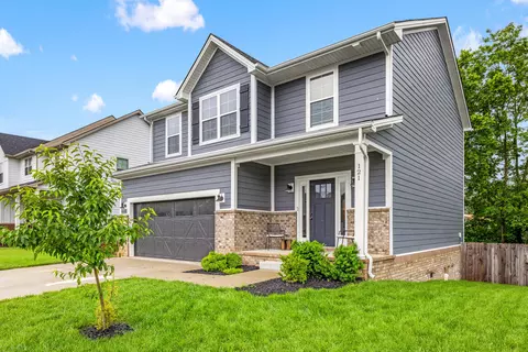 121 Winners Cir, Nicholasville, KY 40356