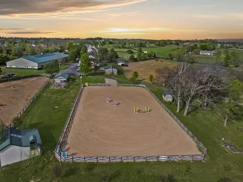 106 Sand Piper Ct, Midway, KY 40347