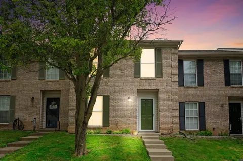 325 Houston Creek Dr, Paris, KY 40361