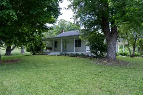 1987 White Rock Rd, Mount Vernon, KY 40456
