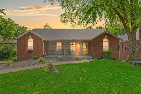 1035 Tyburn Ln, Frankfort, KY 40601