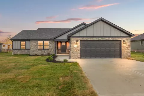 312 Mohegan Trl, Richmond, KY 40475