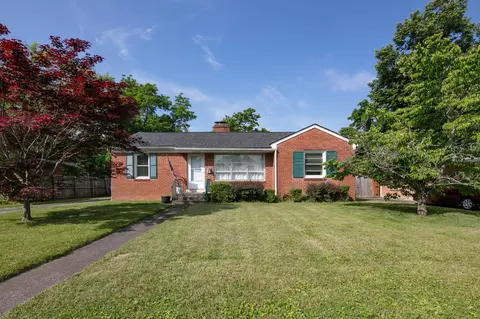 462 Sheridan Dr, Lexington, KY 40503