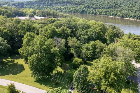 376 E A B E French Ave, Burnside, KY 41519 photo 8