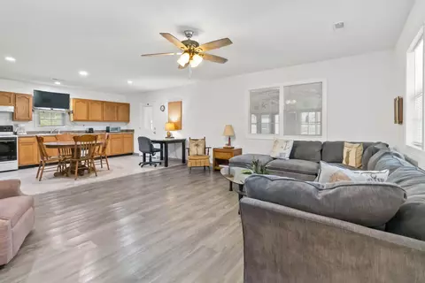5830 Old Keno Rd, Burnside, KY 42519 photo 5