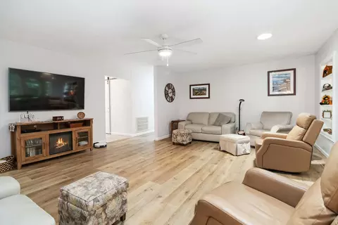 21 Vicki St, Nancy, KY 42544 photo 6