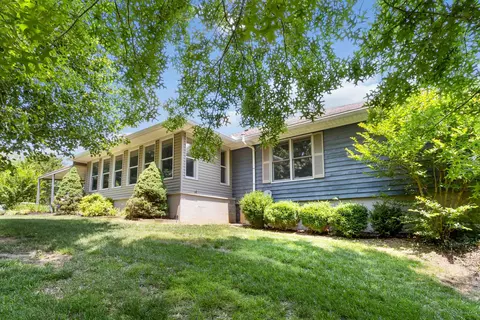 21 Vicki St, Nancy, KY 42544 photo 3