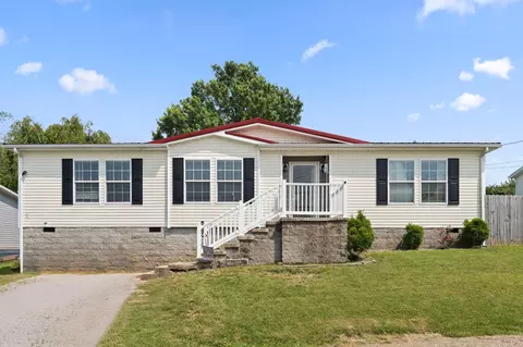 816 1st St, Mount Sterling, KY 40353