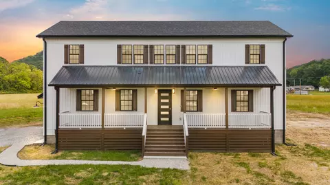 138 Hickory Grove Ln, Stanton, KY 40380