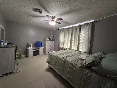 Bedroom - 104 Steele St, Corbin, KY 40701 photo 5 of 5