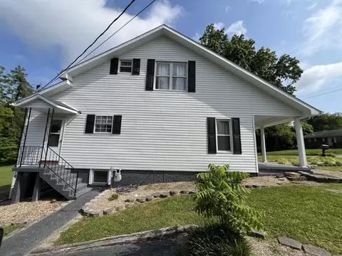 Exterior - 104 Steele St, Corbin, KY 40701 photo 4 of 11