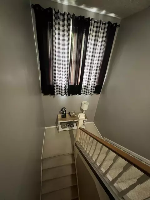 Entry Way - 104 Steele St, Corbin, KY 40701 photo 1 of 2