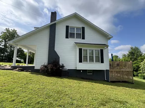 Exterior - 104 Steele St, Corbin, KY 40701 photo 3 of 11