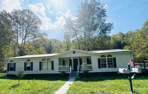 661 Upper Rader Rd, Manchester, KY 40962