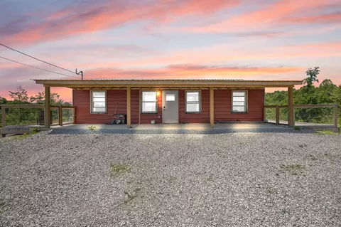 3402 Round Top Rd, Strunk, KY 42649