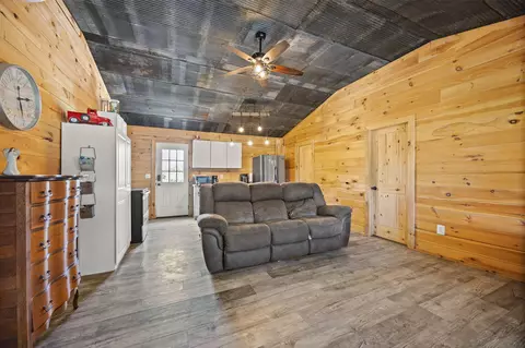 3402 Round Top Rd, Strunk, KY 42649 photo 3