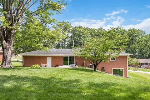 131 Reasor St, Corbin, KY 40701 photo 3