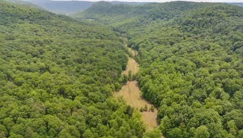 275 Horns River Road Rd, Irvine, KY 40336