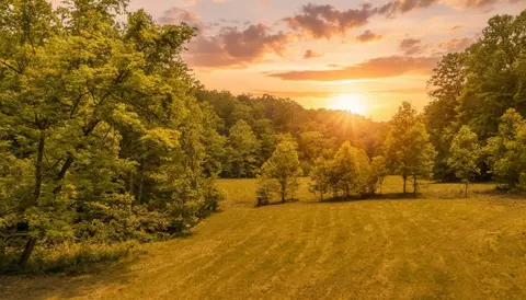 275 Horns River Road Rd, Irvine, KY 40336