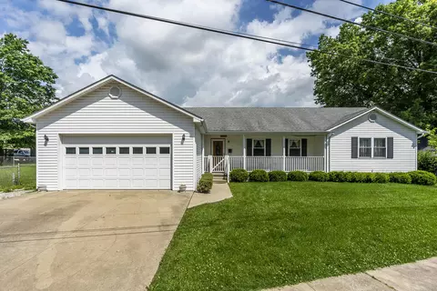 1853 Brent St, Paris, KY 40361