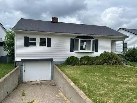 61 Ernst Ave, Maysville, KY 41056