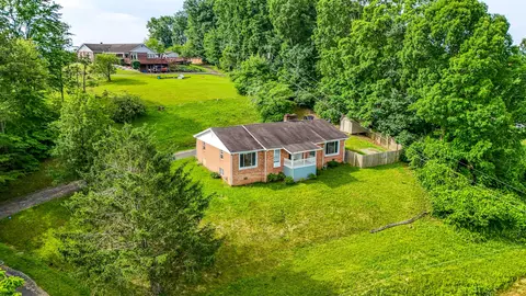 View/Area - 100 Mockingbird Hill Ln, Corbin, KY 40701 photo 1 of 4