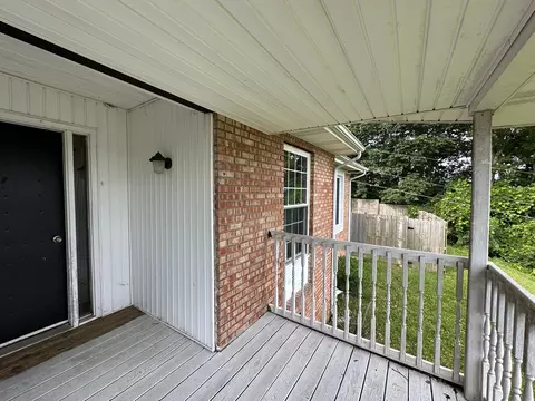 Exterior - 100 Mockingbird Hill Ln, Corbin, KY 40701 photo 4 of 4