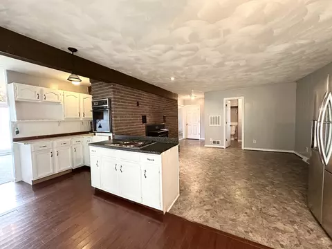Kitchen - 100 Mockingbird Hill Ln, Corbin, KY 40701 photo 1 of 4