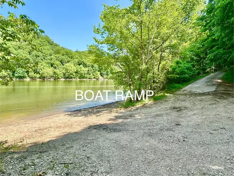 46 Point Dr, Nancy, KY 42544 photo 16