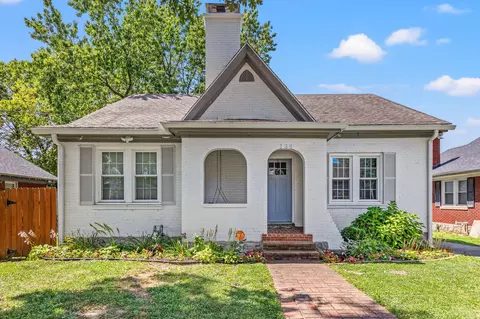 136 Burnett Ave, Lexington, KY 40505