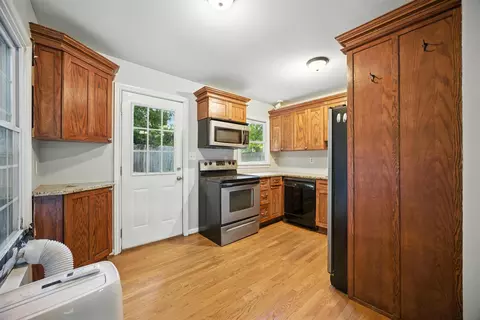 224 E Higgins St, Midway, KY 40347 photo 7