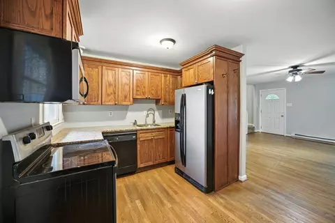 224 E Higgins St, Midway, KY 40347 photo 8