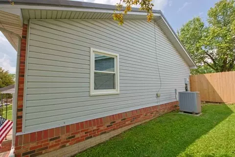 Exterior - 9 Apache Trl, Winchester, KY 40391 photo 6 of 13