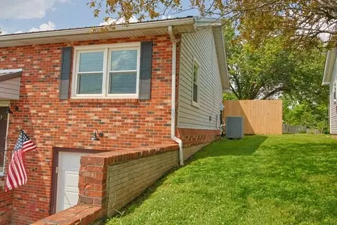 Exterior - 9 Apache Trl, Winchester, KY 40391 photo 5 of 13