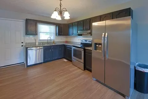Kitchen - 9 Apache Trl, Winchester, KY 40391 photo 1 of 3