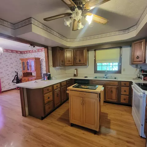 Kitchen - 4670 Ccc Trl, Morehead, KY 40351 photo 1 of 2