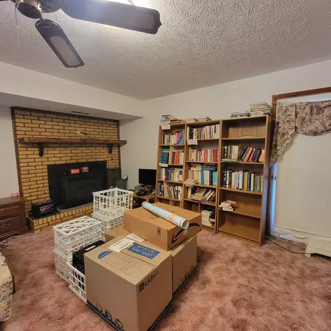 Living - 4670 Ccc Trl, Morehead, KY 40351 photo 1 of 2