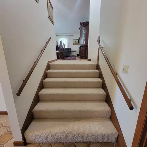 Entry Way - 4670 Ccc Trl, Morehead, KY 40351 photo 4 of 11